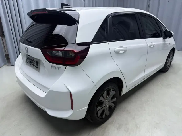 Honda Fit — Фото автомобиля 6