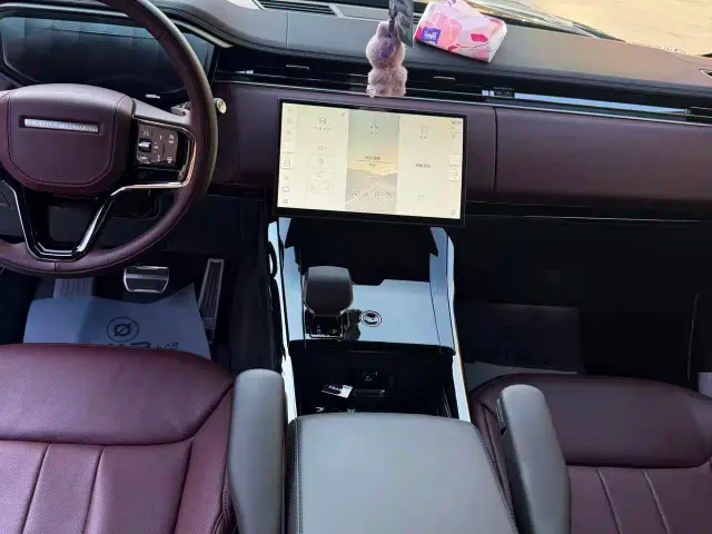 Land Rover Range Rover Sport — Фото автомобиля 4