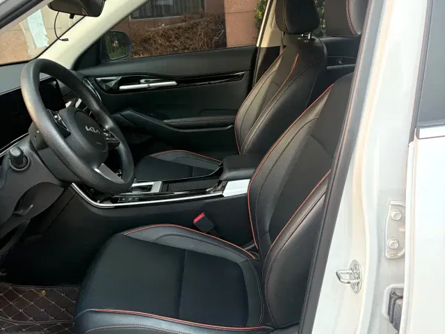 Kia Seltos — Фото автомобиля 9