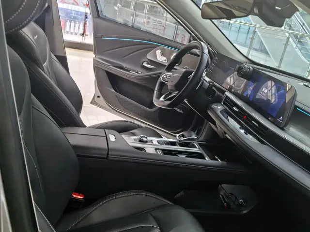 Chery Arrizo 8 — Фото автомобиля 8
