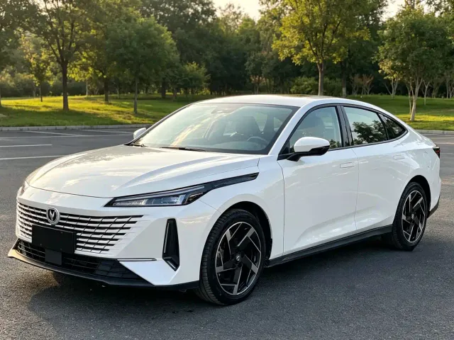 Фотография автомобиля — Changan Lamore