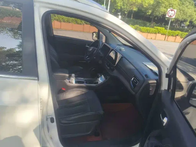 GAC Trumpchi GS3 — Фото автомобиля 17