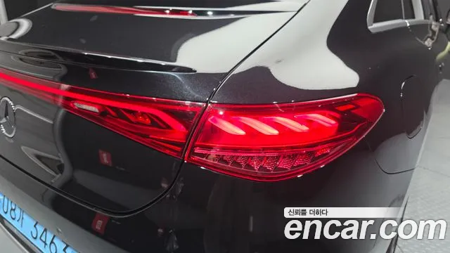 Mercedes-Benz EQE V295 — Фото автомобиля 8
