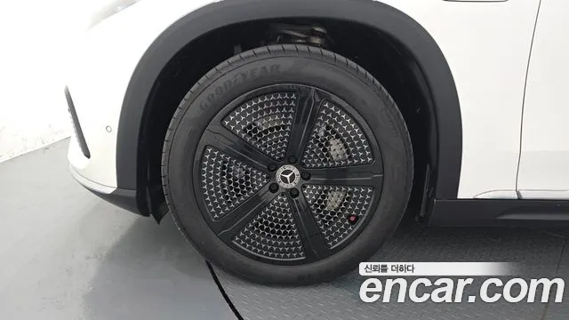 Mercedes-Benz EQS — Фото автомобиля 5