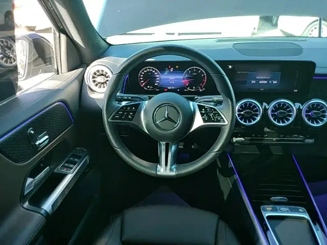 Mercedes-Benz GLB-Class — Фото автомобиля 10