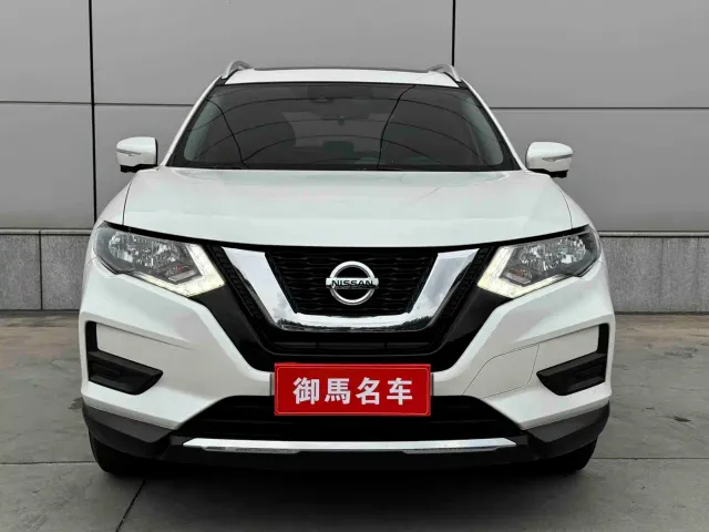 Nissan X-Trail — Фото автомобиля 3
