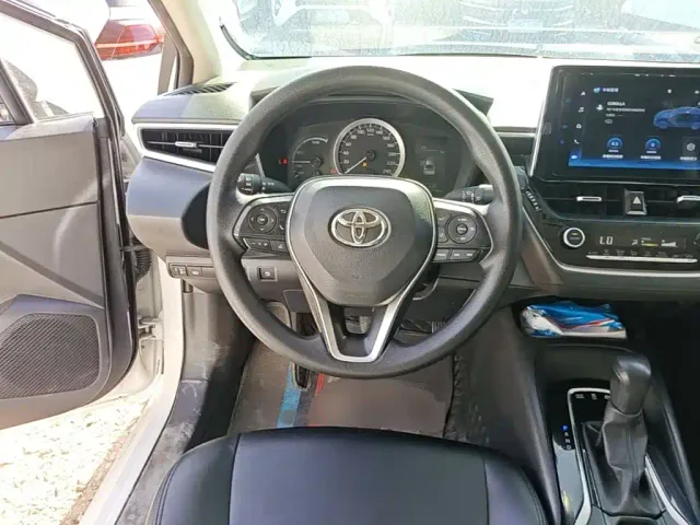 Toyota Corolla — Фото автомобиля 2