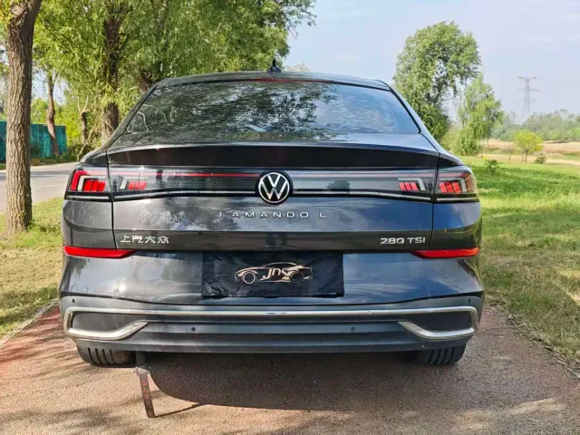 Volkswagen Lamando — Фото автомобиля 16