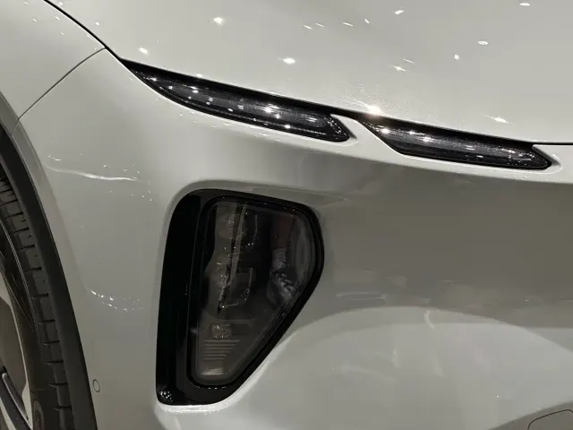 Nio EC6 — Фото автомобиля 5