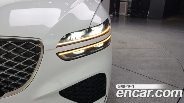 Genesis GV70 2.5T Бензин AWD — Фото автомобиля 18