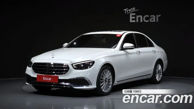 Фотография автомобиля — Mercedes-Benz E-Class W213