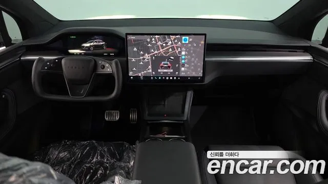 Tesla Model X — Фото автомобиля 7