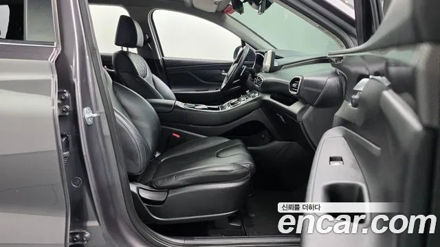 Hyundai Santa Fe — Фото автомобиля 16