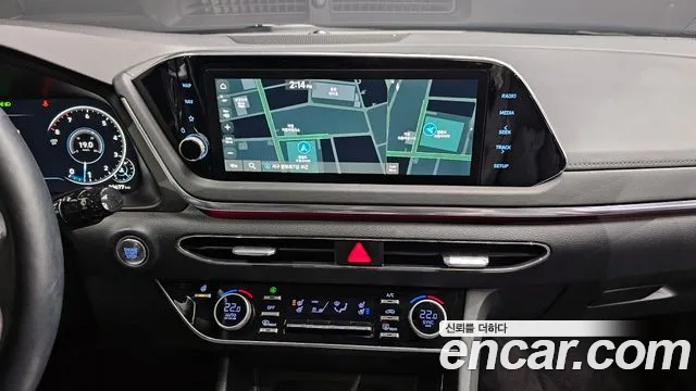 Hyundai Sonata — Фото автомобиля 12