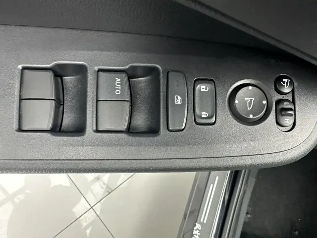 Honda XR-V — Фото автомобиля 14