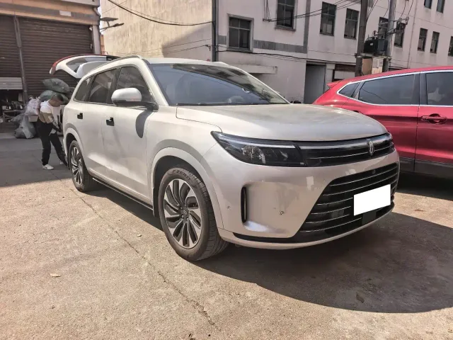 Aito M7 — Фото автомобиля 2