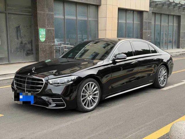 Фотография автомобиля — Mercedes-Benz S-Class
