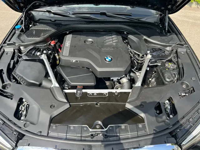 BMW 5 Series — Фото автомобиля 22
