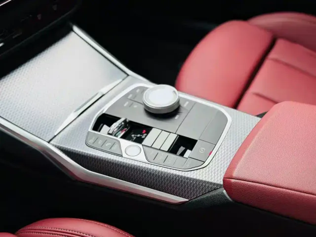 BMW BMW 4 Series 2024 430i M Sport Shadow Edition — Фото автомобиля 12