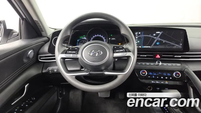 Hyundai Avante CN7 — Фото автомобиля 13