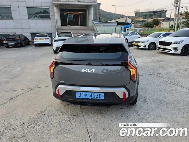 Kia EV3 — Фото автомобиля 4