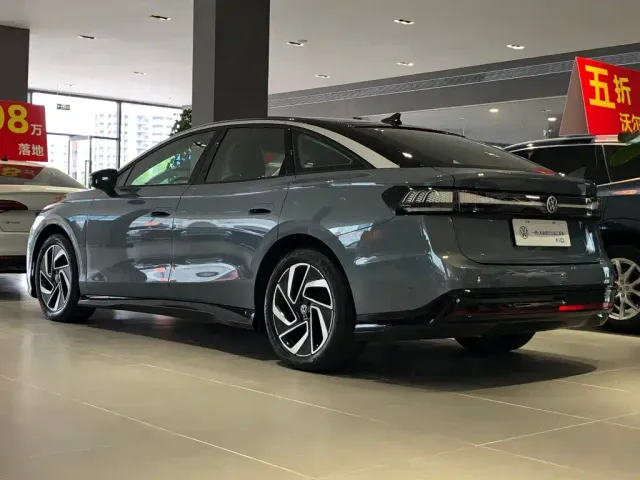Volkswagen ID.7 Vizzion — Фото автомобиля 7