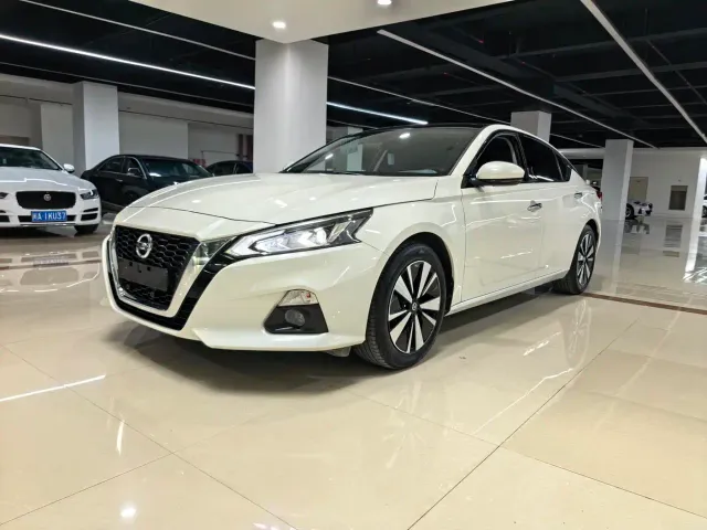 Nissan Teana — Фото автомобиля 2