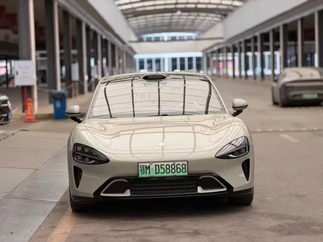 Xiaomi SU7 — Фото автомобиля 2