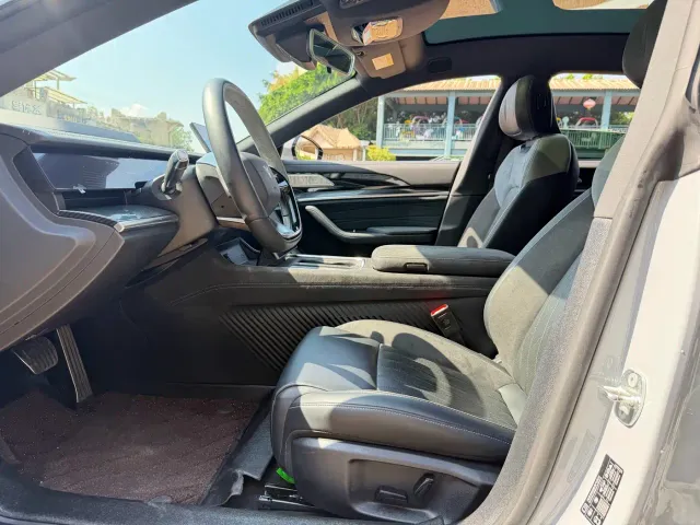Hozon Nezha S Shooting Brake — Фото автомобиля 5