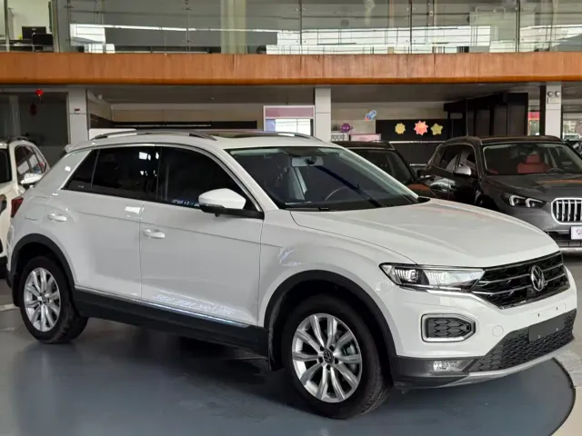 Volkswagen T-Roc — Фото автомобиля 11