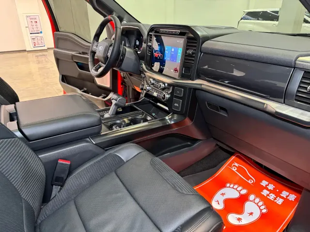 Ford F-150 Raptor — Фото автомобиля 12