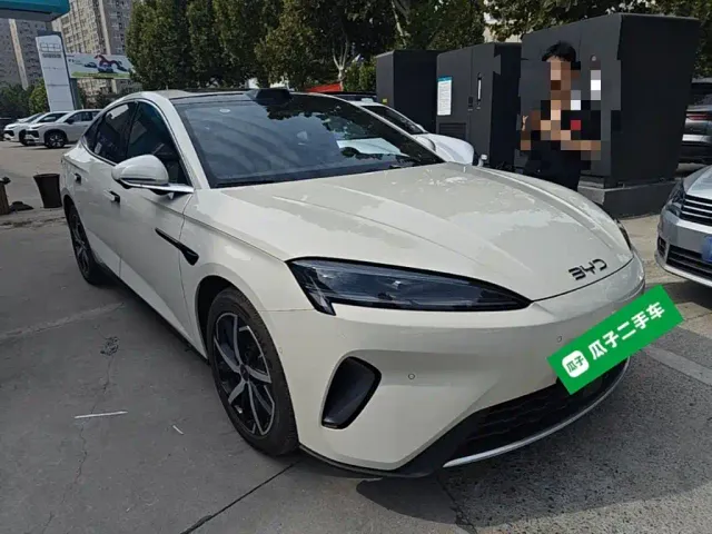 BYD Seal 07 DM-i — Фото автомобиля 3
