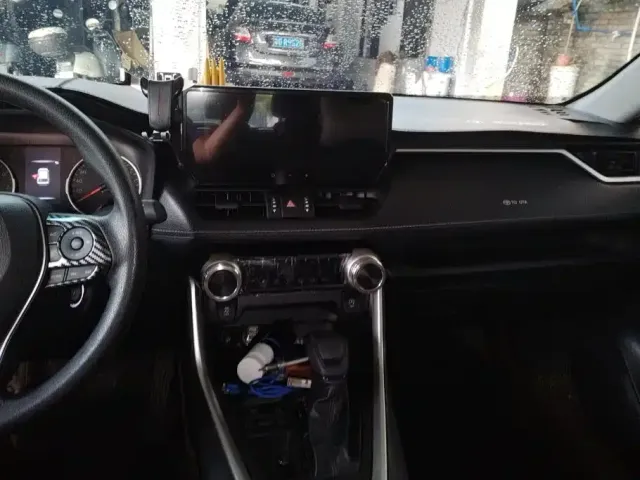 Toyota Wildlander — Фото автомобиля 13
