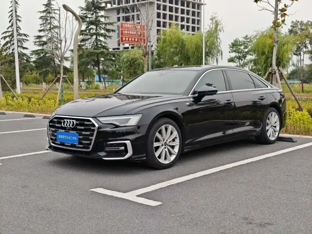 Фотография автомобиля — Audi A6L