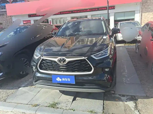 Toyota Highlander — Фото автомобиля 2