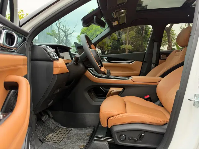 Geely Boyue L — Фото автомобиля 7