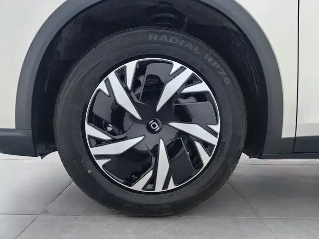 Changan Qiyuan Q05 — Фото автомобиля 17