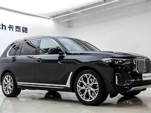 BMW X7 — Фото автомобиля 4