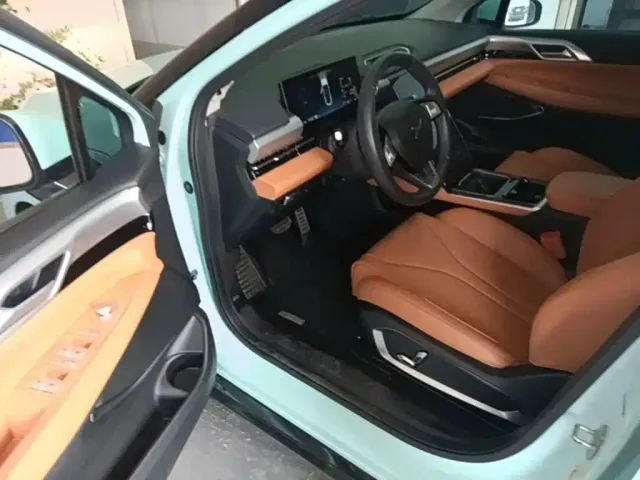 Xpeng P5 — Фото автомобиля 15