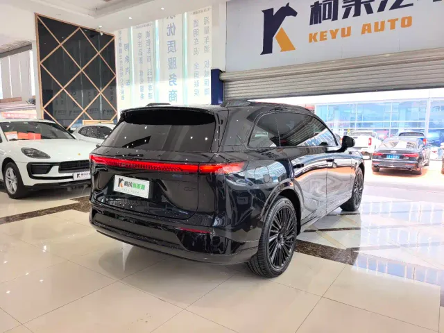 Xpeng G9 — Фото автомобиля 16