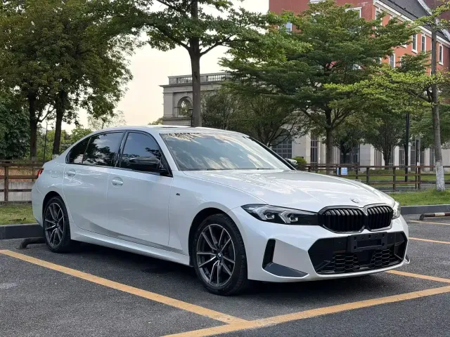 BMW 3 Series — Фото автомобиля 3