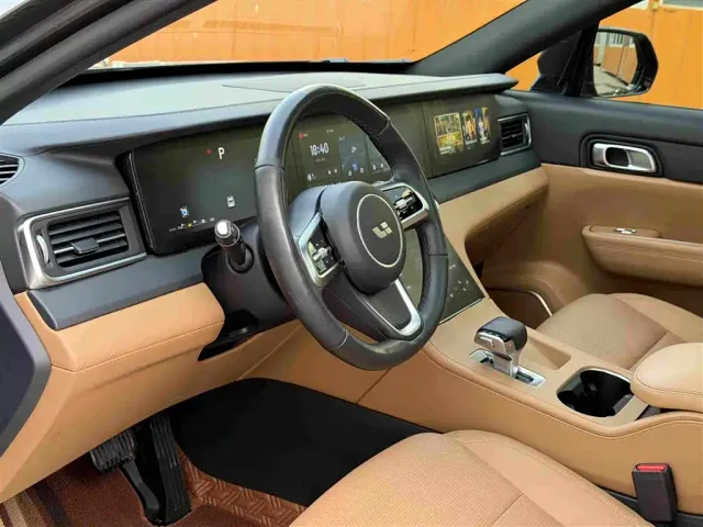 Li Auto ONE — Фото автомобиля 12