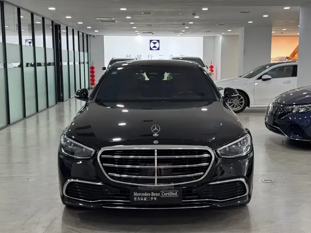 Mercedes-Benz S-Class — Фото автомобиля 2