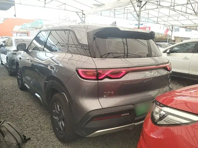 BYD Yuan UP — Фото автомобиля 4