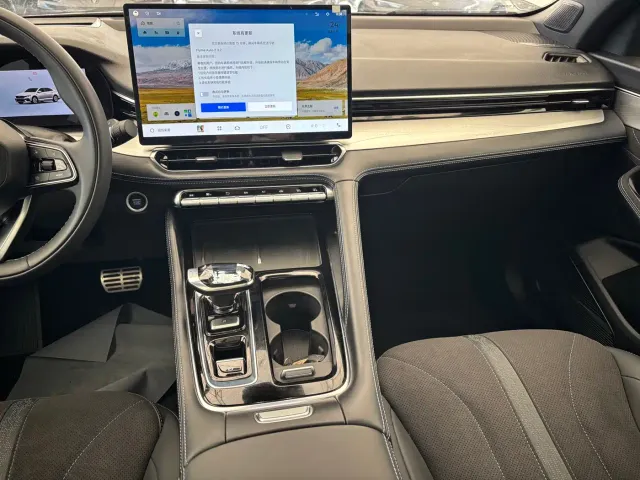 Geely Xingrui — Фото автомобиля 11