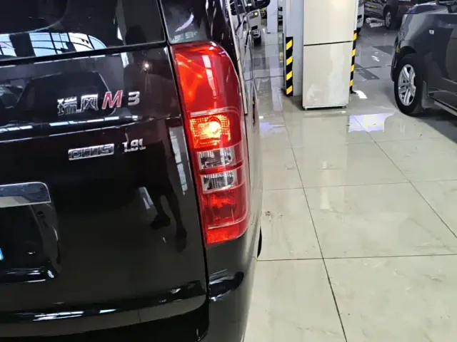 JAC Refine M3 — Фото автомобиля 7