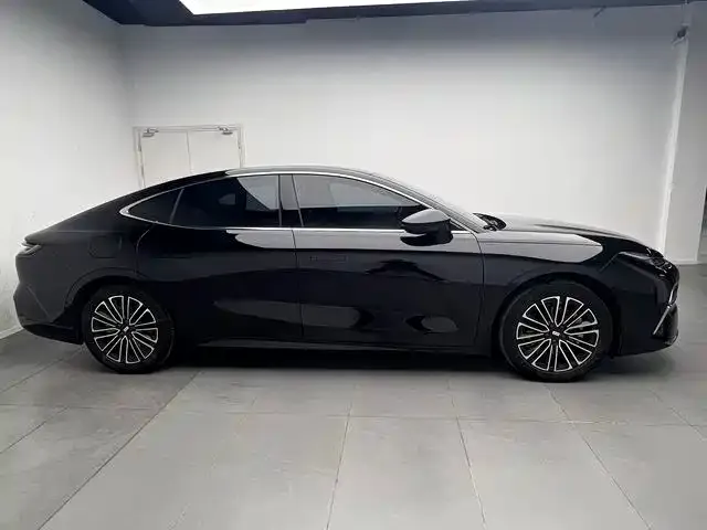 Geely Galaxy Xingyao 8 — Фото автомобиля 7