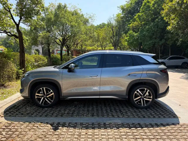 BYD Song L DM-i — Фото автомобиля 15
