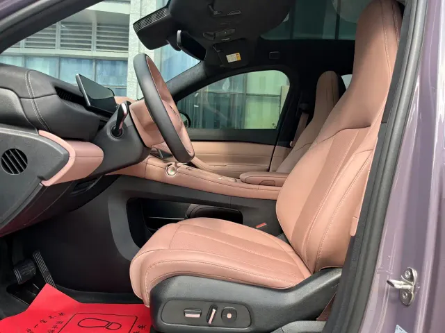 Nio EC6 — Фото автомобиля 7