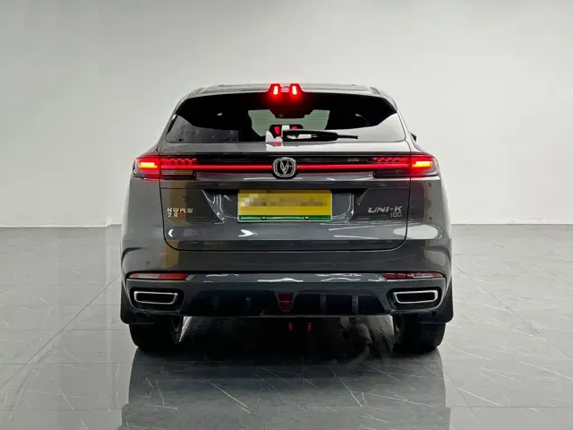 Changan UNI-K iDD — Фото автомобиля 5